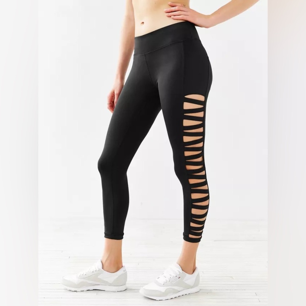 Without Walls Crisscross Leggings